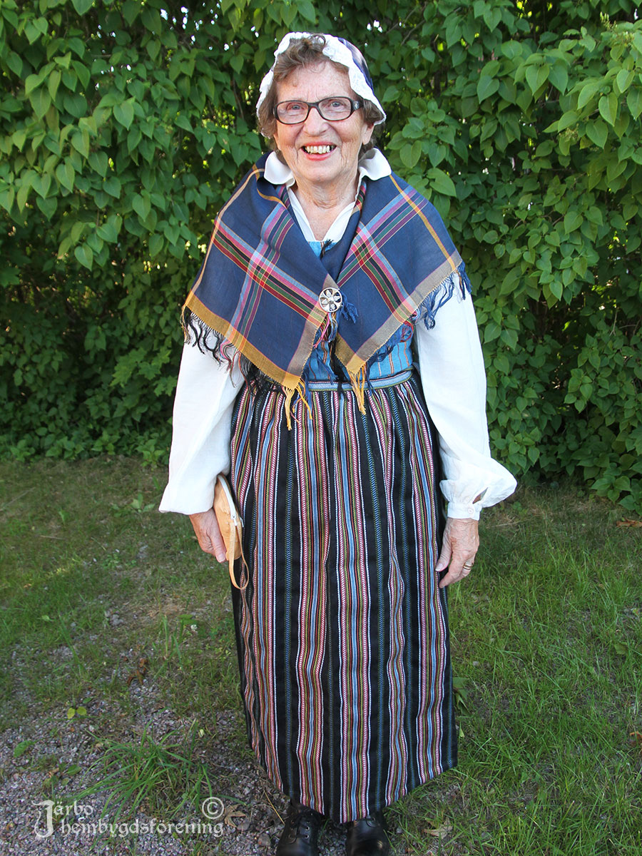 IMG_1885 Glad dam i dräkt från Västerbotten, komponerad 1923.