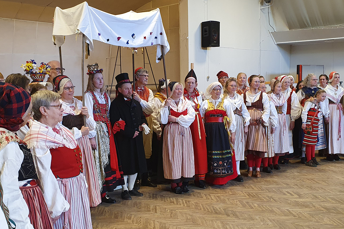 Brudparet och alla gäster